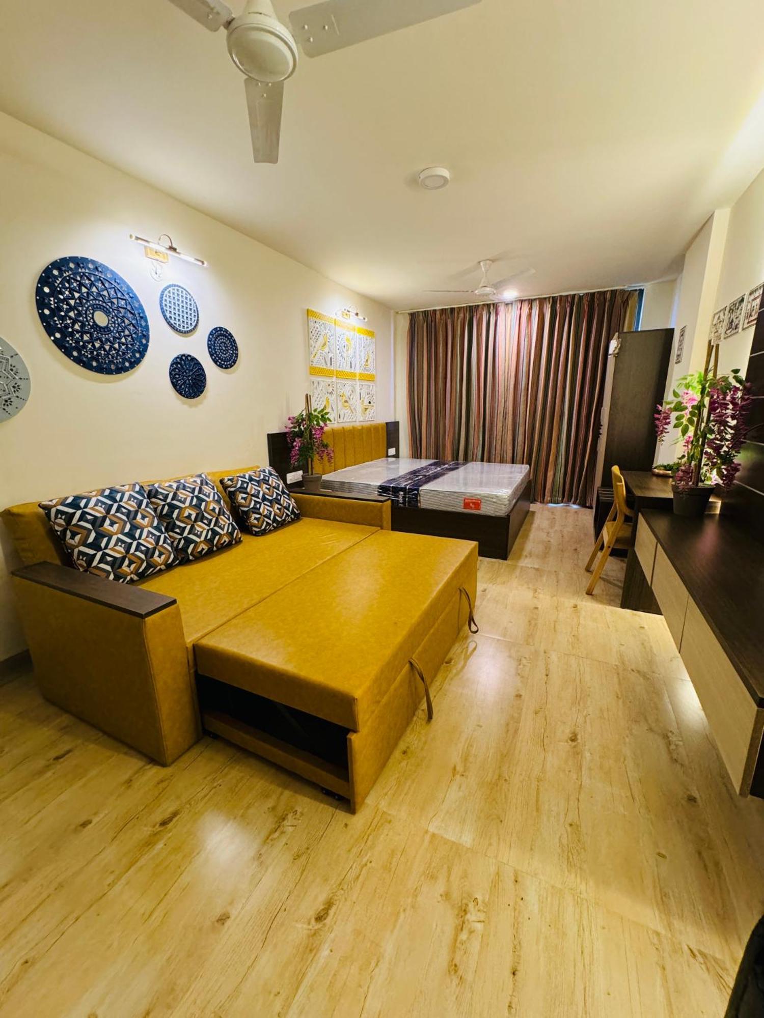 Sheesh Mahal - Family Studio Apt W Pool Jaipur Exteriör bild
